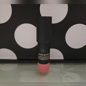 2/$20✨️NUDESTIX Blush✨️
